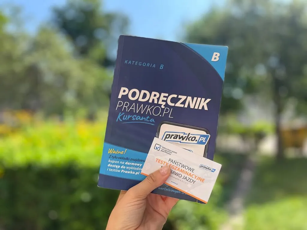 „Oblewałam egzamin — i tego samego dnia znów płaciłam”. Zadaliśmy te same pytania kierowcom, którzy zdawali prawo jazdy w Polsce i na Białorusi