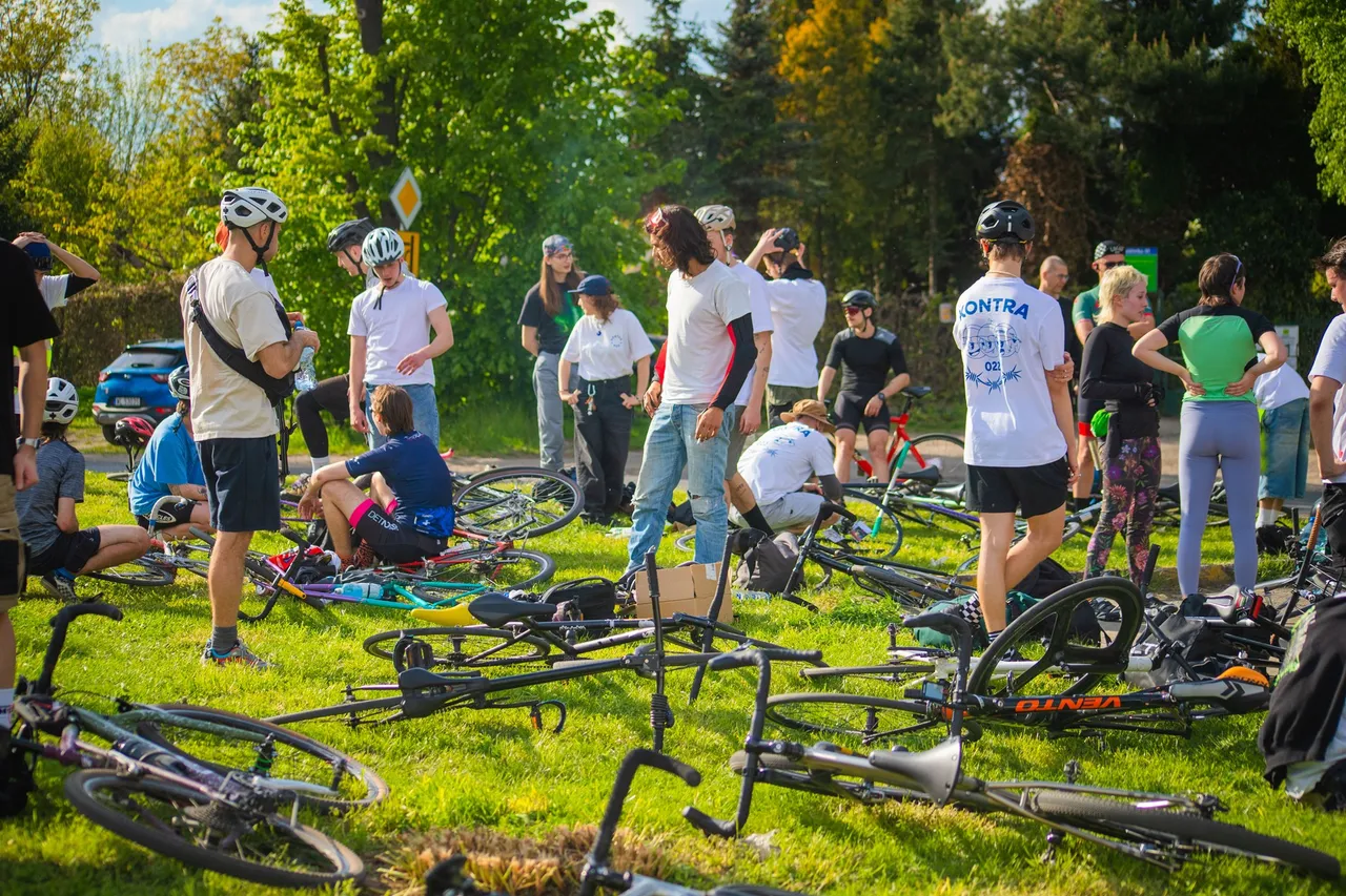 Gdzie wybrać się z Warszawy na rowerze? Białoruski rowerzysta przemierzył stolicę wzdłuż i wszerz i dzieli się swoim doświadczeniem
